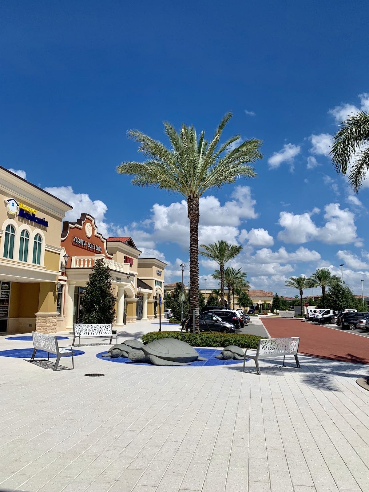 shopping plaza in Windermere, Florida